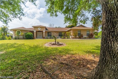 3226 52nd Ave Ne, NAPLES, FL, 34120-4404 | Card Image