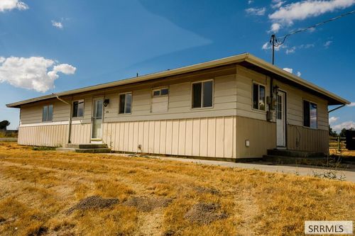 576 W Highway 39, Blackfoot, ID, 83221-5507 | Card Image