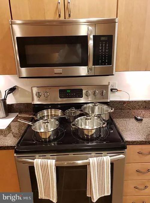 1018 Booth St, BALTIMORE, MD, 21223-2527 | Card Image