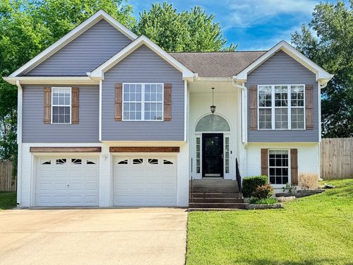 3161 Whitetail Dr, Clarksville, TN, 37043-2467 | Card Image