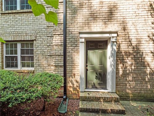 unit-c-310 Winding River Dr, Sandy Springs, GA, 30350-1934 | Card Image