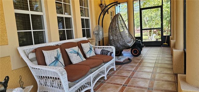 View of sunroom / solarium | Image 16