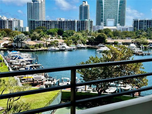 apt-223-500 Three Islands Blvd, Hallandale Beach, FL, 33009-2802 | Card Image