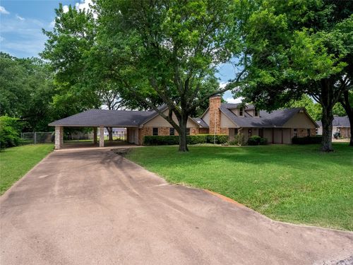 411 Chad Ln, Red Oak, TX, 75154-7609 | Card Image