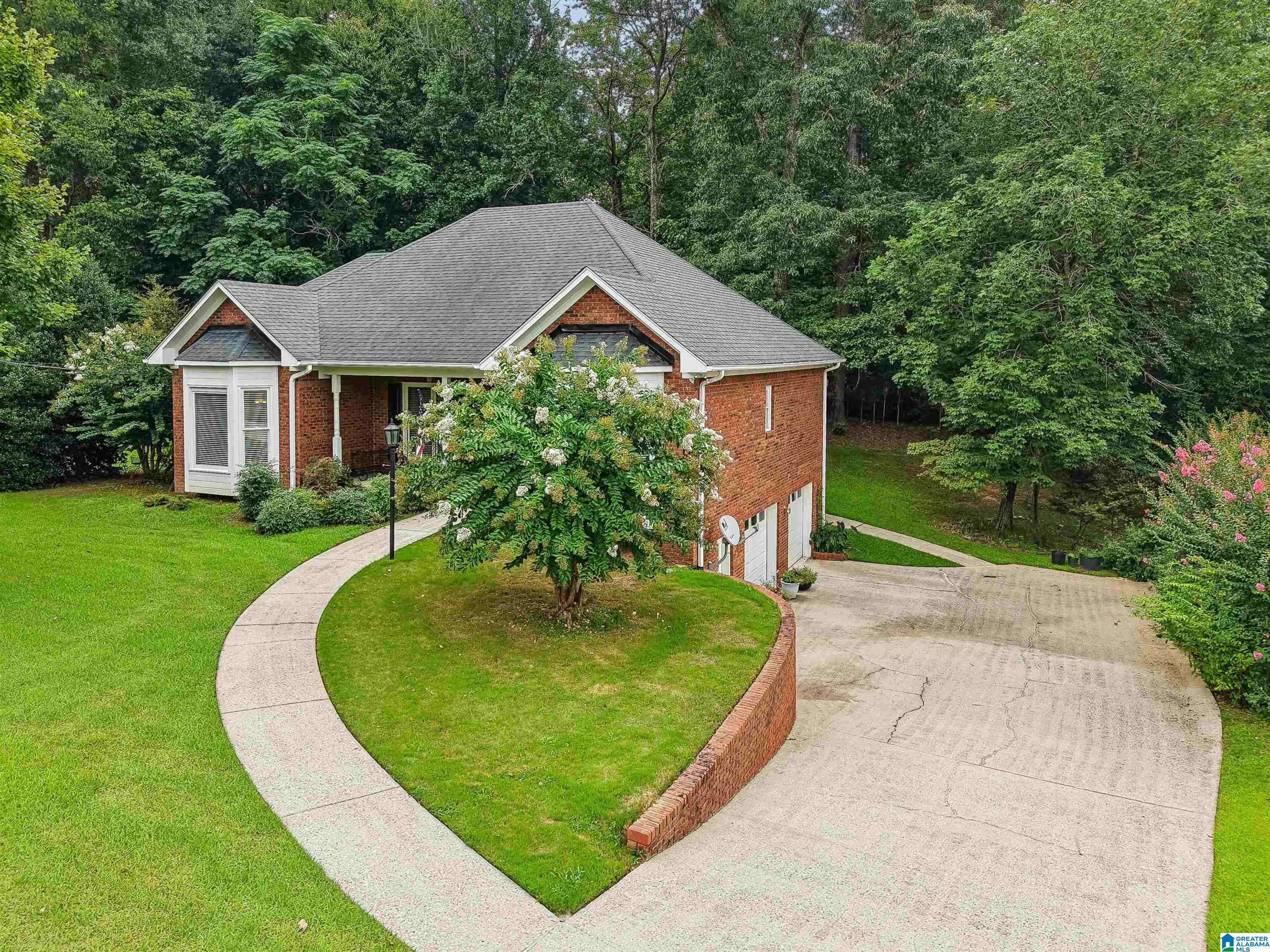 Residential in TRUSSVILLE 2