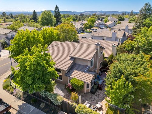 141 Flametree Cir, Windsor, CA, 95492-8103 | Card Image