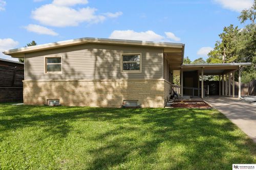 6010 Sunrise Rd, Lincoln, NE, 68510-4055 | Card Image