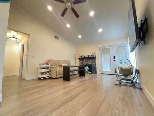 120 Bonita Ct, Rodeo, CA, 94572-1835 | Card Image