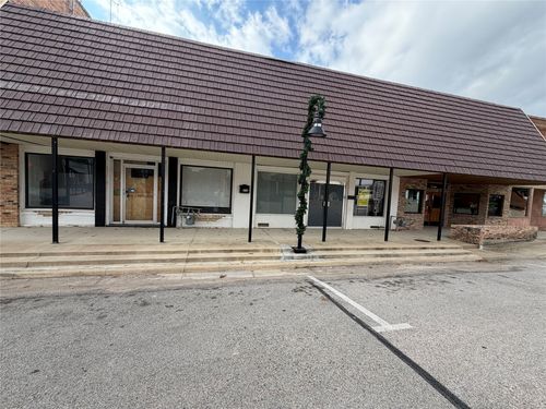 218 S Main St, Kemp, TX, 75143-3022 | Card Image