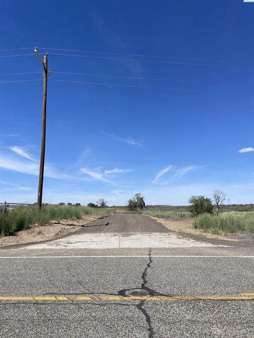 1008 Eltopia West Rd, Eltopia, WA, 99330 | Card Image