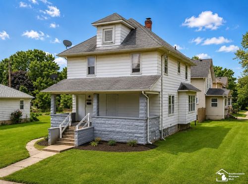 231 W 7th St, Monroe, MI, 48161-1404 | Card Image
