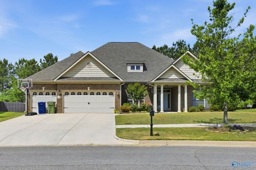 7405 Cobblefield Dr Se, Owens Cross Roads, AL, 35763-8874 | Card Image