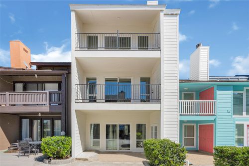 2022 Lakewood Ct, Willis, TX, 77318-9133 | Card Image