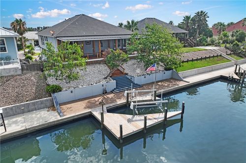 113 Bay Ct, Aransas Pass, TX, 78336-5232 | Card Image