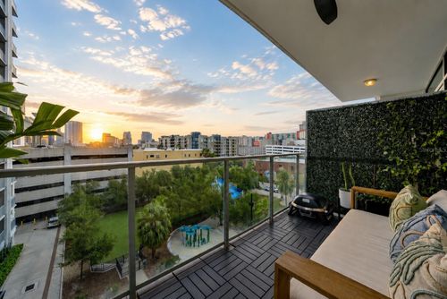 1601-111 N 12th St, Tampa, FL, 33602-3678 | Card Image