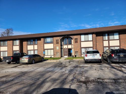 5-4925 E 10 Mile Rd Unit#5 Road, Warren, MI, 48091 | Card Image