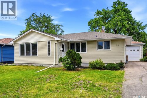 10 Lamont Cres, Regina, SK, S4S4A4 | Card Image
