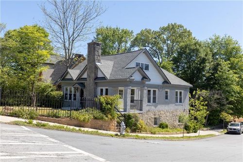 672 Cascade Ave Sw, Atlanta, GA, 30310-2406 | Card Image