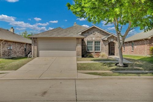 1905 Nightingale Dr, Aubrey, TX, 76227-3736 | Card Image