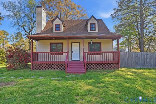 315 Pin Oak Dr, Hopewell, VA, 23860-4015 | Card Image