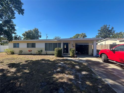 1950 75th St N, ST PETERSBURG, FL, 33710-4637 | Card Image