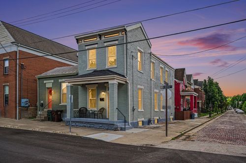 216 W 7th St, Newport, KY, 41071-1215 | Card Image