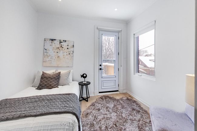 282 Crawford St, House attached with 5 bedrooms, 4 bathrooms and 1 parking in Toronto ON | Image 18