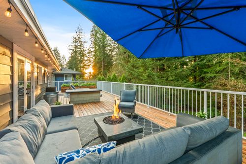 2569 Hyannis Pt, North Vancouver, BC, V7H1R9 | Card Image