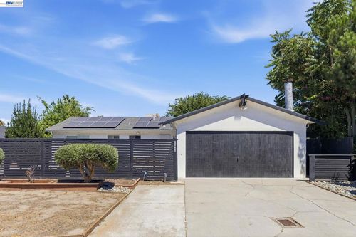 15940 Warfield Rd, Lathrop, CA, 95330 | Card Image