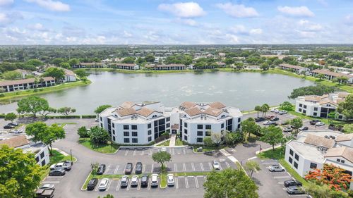 302-212 Lake Pointe Drive, Oakland Park, FL, 33309 | Card Image
