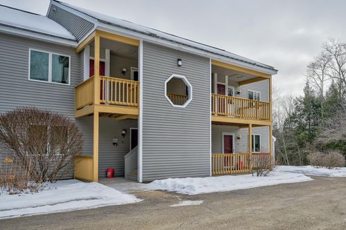 96-136 Northbrook Cir, North Conway, NH, 03860 | Card Image