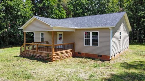 389 Michaels Rd, Mocksville, NC, 27028-6722 | Card Image