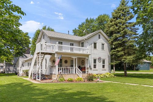 221 Castle St, Sandwich, IL, 60548-1531 | Card Image