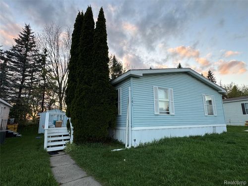 161-2700 Shimmons Rd, Auburn Hills, MI, 48326-2049 | Card Image