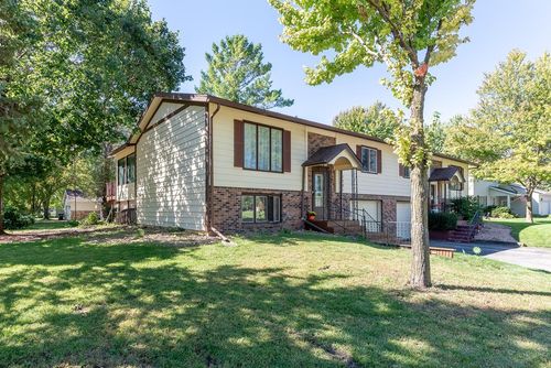 1701 Quail Roost Dr, North Mankato, MN, 56003-1603 | Card Image