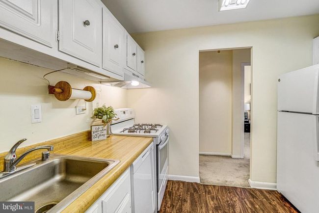 UNIT-1207 - 5340 Holmes Run Pkwy, Condo with 2 bedrooms, 1 bathrooms and null parking in ALEXANDRIA VA | Image 10