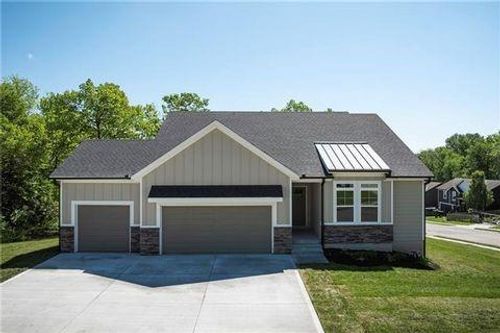 11808 E 231st St, Peculiar, MO, 64078-9628 | Card Image