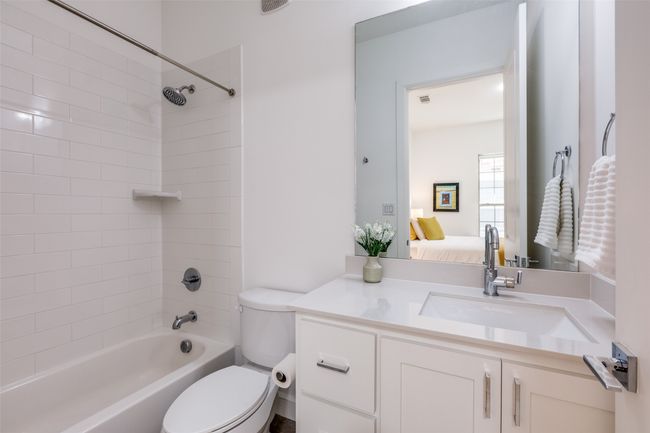 UNIT-1106 - 5015 Meridian Ln, Condo with 3 bedrooms, 3 bathrooms and null parking in Addison TX | Image 24
