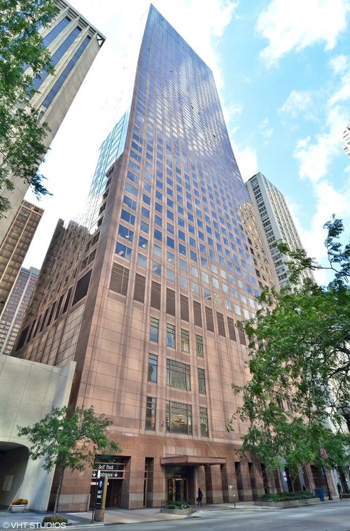 40de-161 E Chicago Avenue, Chicago, IL, 60611 | Card Image