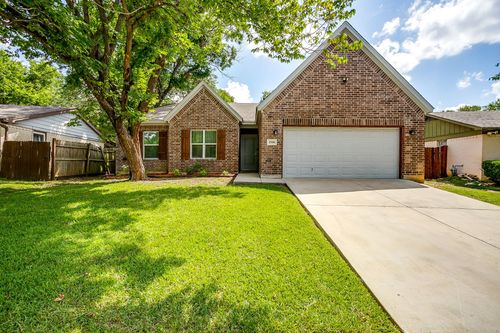 2508 Plaza St, Arlington, TX, 76010-3217 | Card Image
