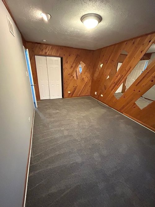 3400 Seine Ct, Hazel Crest, IL, 60429-2243 | Card Image