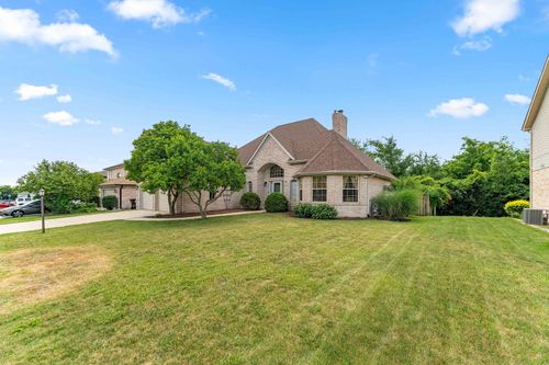 5441 Christopher Dr, Oak Forest, IL, 60452-4918 | Card Image