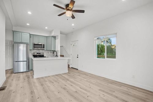 2918 Anaheim St, Escondido, CA, 92025-7757 | Card Image