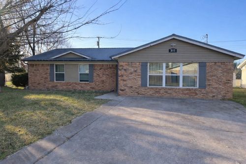 3015 Chaparral Dr, Greenville, TX, 75402-5502 | Card Image