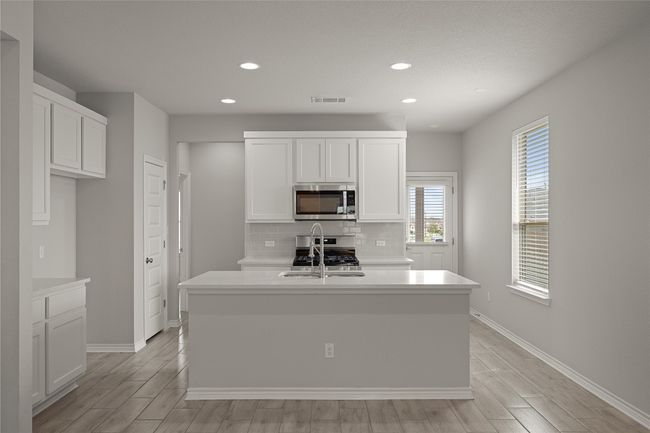 521 Rearing Mare Pass, House other with 4 bedrooms, 2 bathrooms and 4 parking in Georgetown TX | Image 8