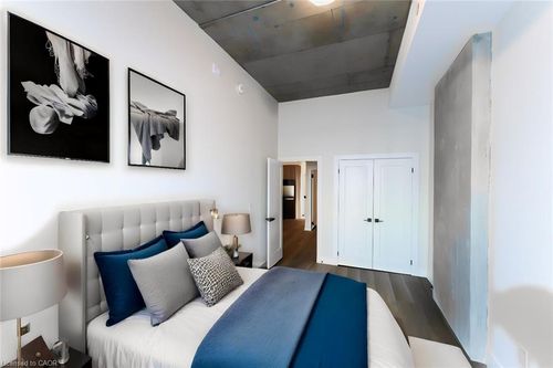 {{alt}} | Card Image