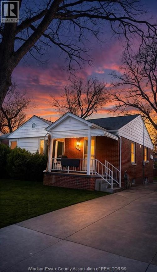 2-3295 Curry Ave, Windsor, ON, N9E2T4 | Card Image