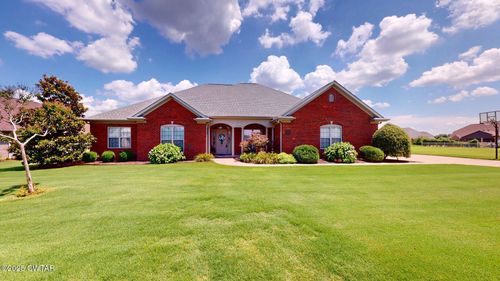 1457 Highland Dr, Dyersburg, TN, 38024-8941 | Card Image