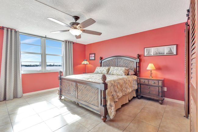 APT-503 - 301 Lake Shore Dr, Condo with 2 bedrooms, 2 bathrooms and null parking in Lake Park FL | Image 20