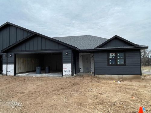 2811 Patrick John Dr, Eau Claire, WI, 54703-4638 | Card Image